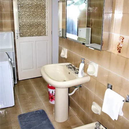 Casa Deborah Alliste