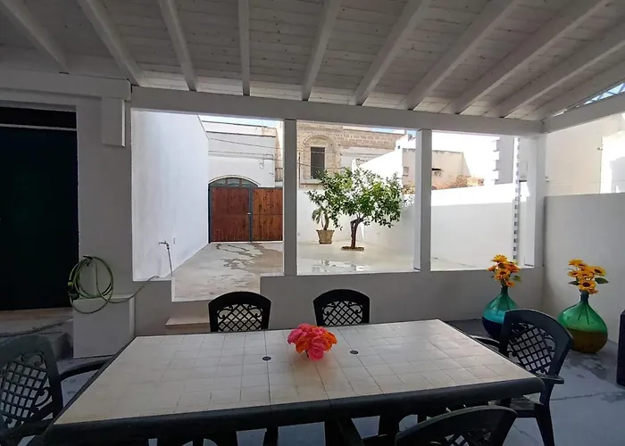 Casa Deborah Alliste